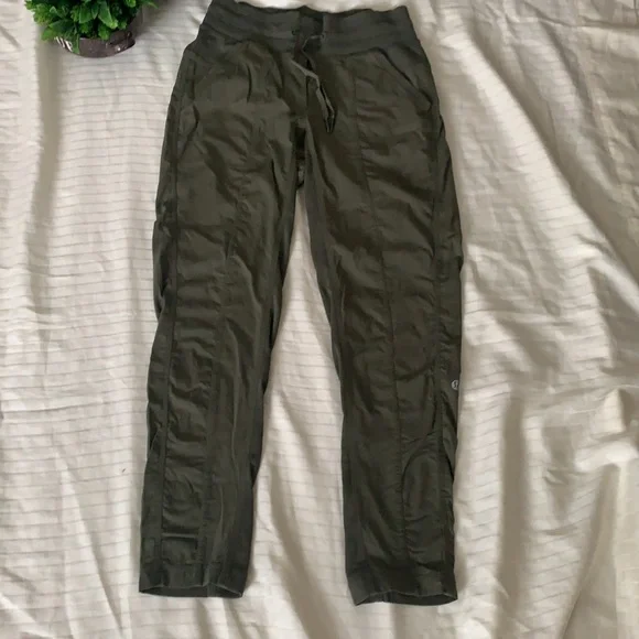 Lululemon Street To Studio Pant II *Unlined 28" Inseam Fatigue Green - Picture 4 of 13